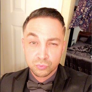 Meet your Posher, Andres